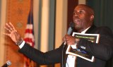 Former Lemoore High athlete and Paralympic gold medalist Jerome Avery was the featured speaker at the Kings County Black History Committee's Black History Celebration and Awards Dinner Saturday, Feb. 24.